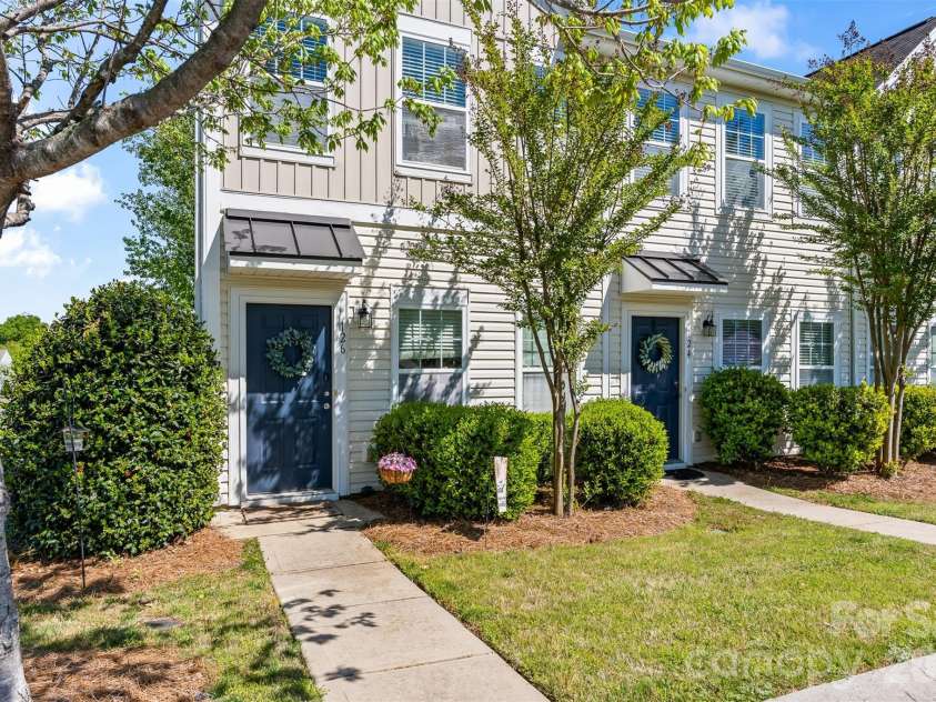 126 Cadbury Lane, Fort Mill, SC 29715.  MLS# CAR4368318, YatesRealty ID 15807. 