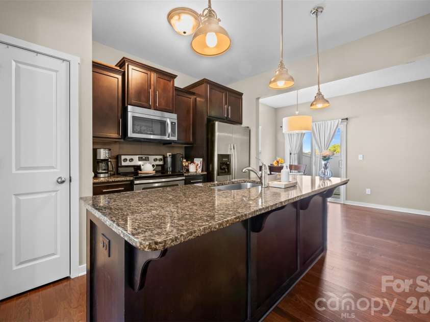 126 Cadbury Lane, Fort Mill, SC 29715.  MLS# CAR4368318, YatesRealty ID 15807. 