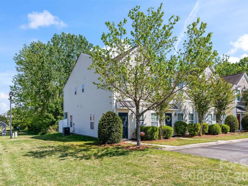 126 Cadbury Lane, Fort Mill, SC 29715.  MLS# CAR4368318, YatesRealty ID 15807. 
