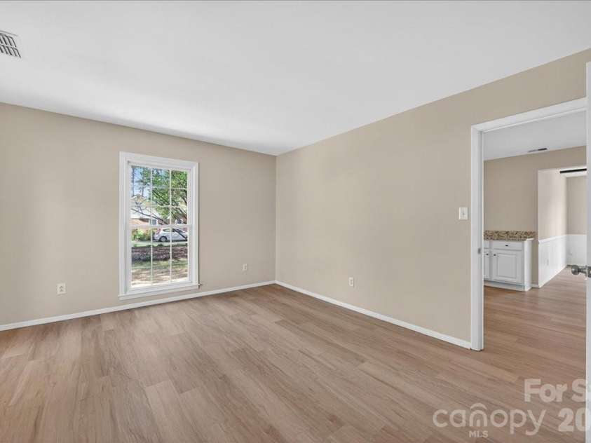 6576 Stoney Ridge Road, Matthews, NC 28104.  MLS# CAR4360783, YatesRealty ID 15808. 