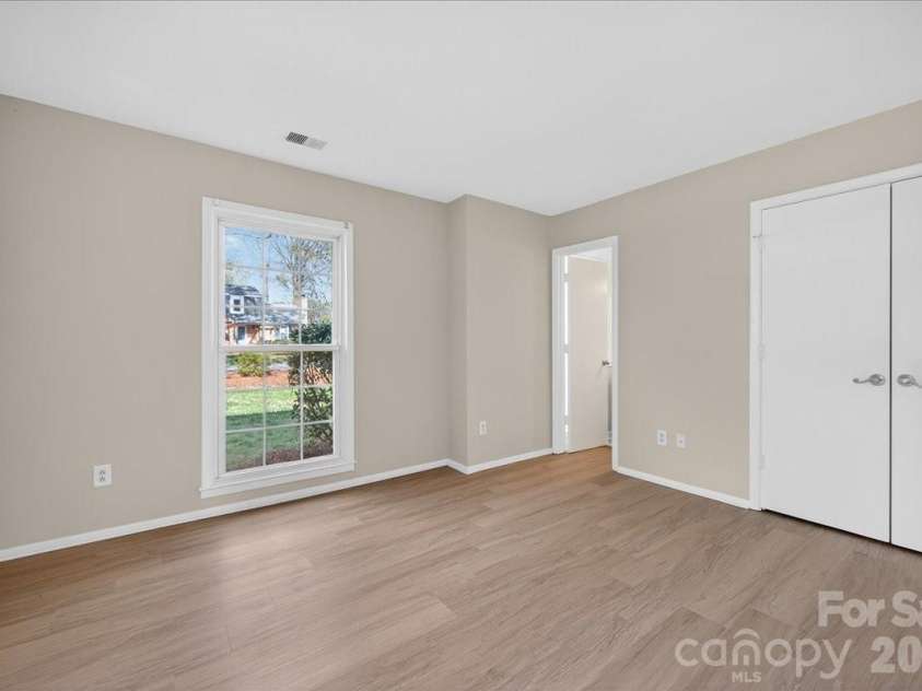 6576 Stoney Ridge Road, Matthews, NC 28104.  MLS# CAR4360783, YatesRealty ID 15808. 