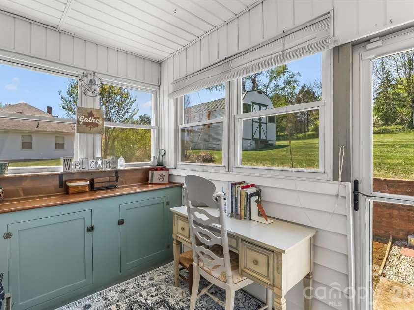 110 Burkemont Avenue, Morganton, NC 28655.  MLS# CAR4372950, YatesRealty ID 15810. 