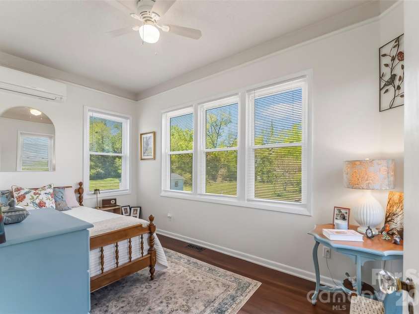110 Burkemont Avenue, Morganton, NC 28655.  MLS# CAR4372950, YatesRealty ID 15810. 