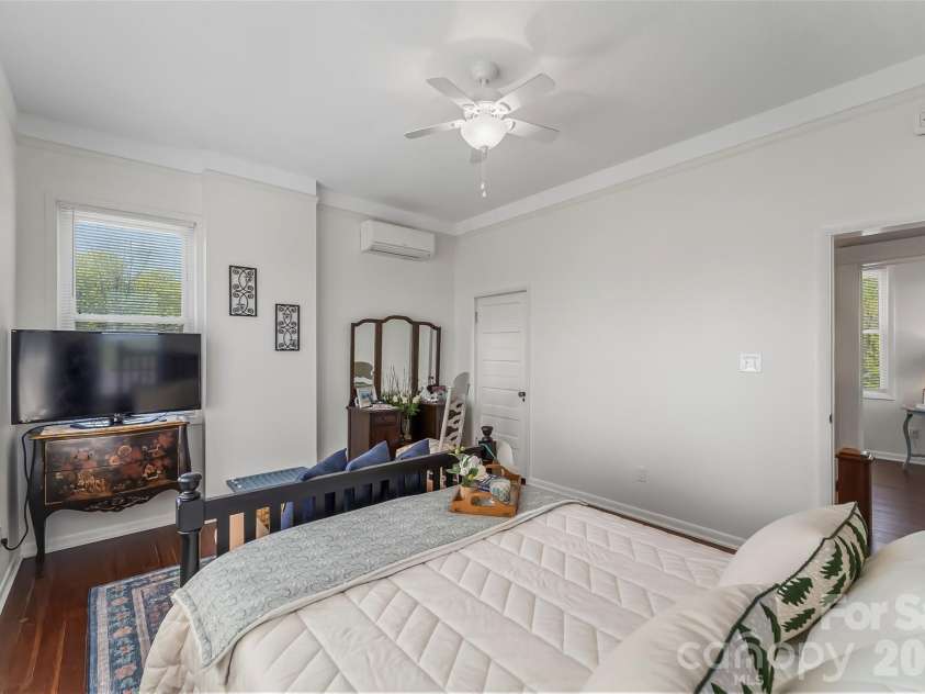 110 Burkemont Avenue, Morganton, NC 28655.  MLS# CAR4372950, YatesRealty ID 15810. 