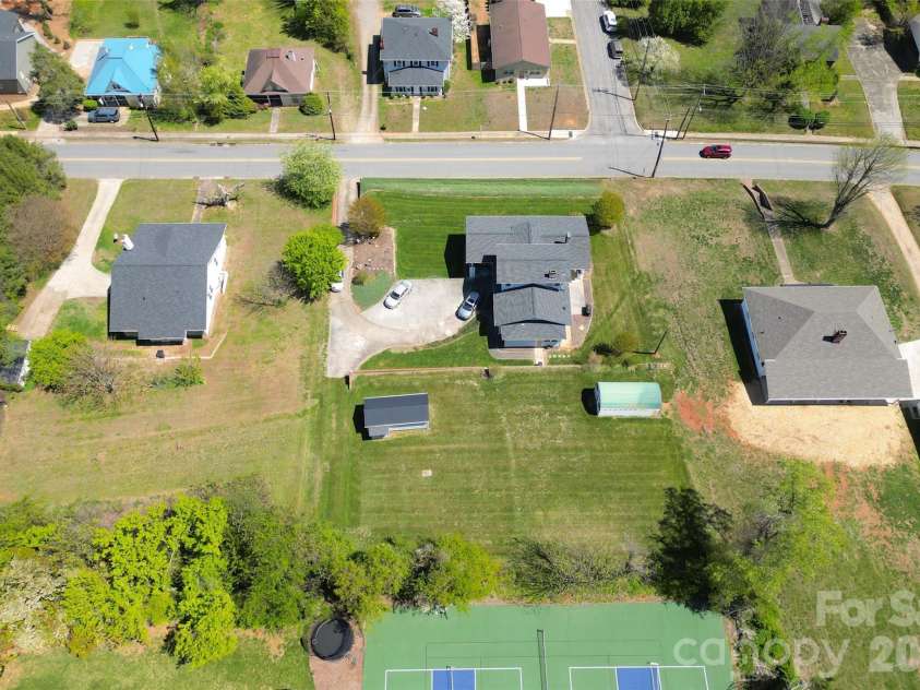 110 Burkemont Avenue, Morganton, NC 28655.  MLS# CAR4372950, YatesRealty ID 15810. 