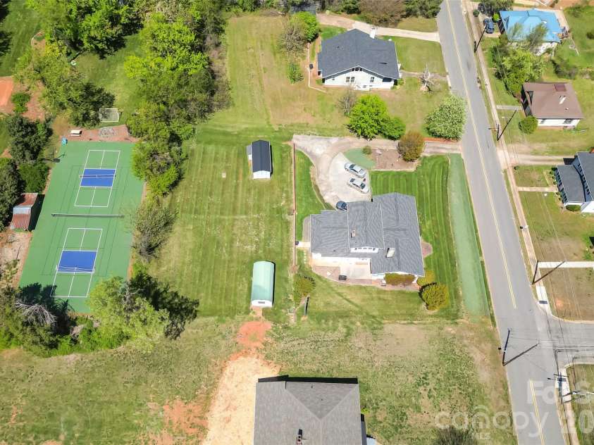 110 Burkemont Avenue, Morganton, NC 28655.  MLS# CAR4372950, YatesRealty ID 15810. 