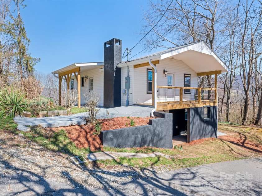93 Sanctuary Hill Drive, Canton, NC 28716.  MLS# CAR4238425, YatesRealty ID 15811. 