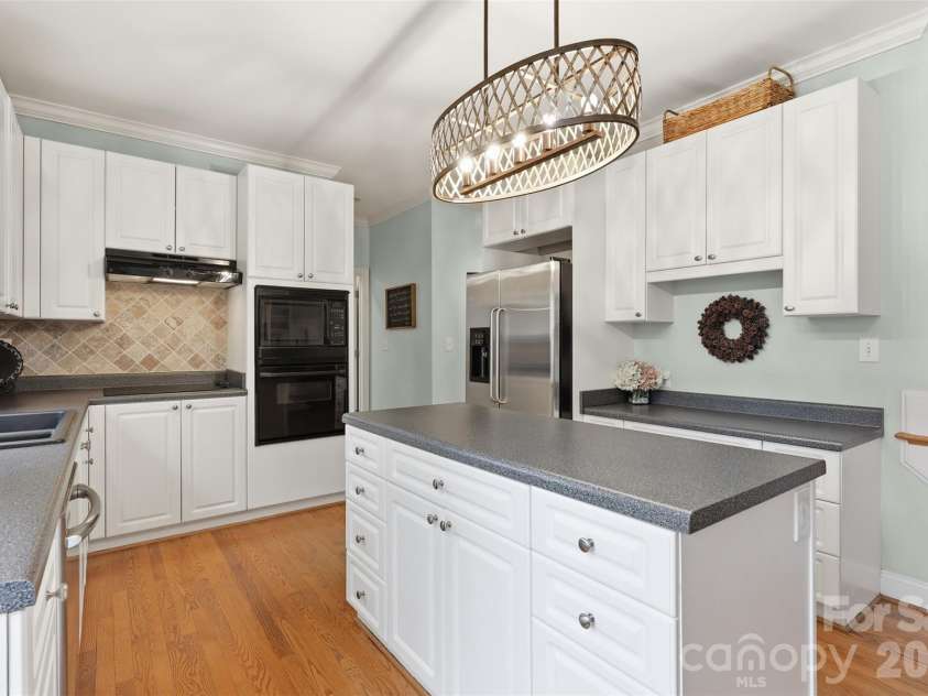 2117 Keegan Court, Matthews, NC 28104.  MLS# CAR4356033, YatesRealty ID 15812. 