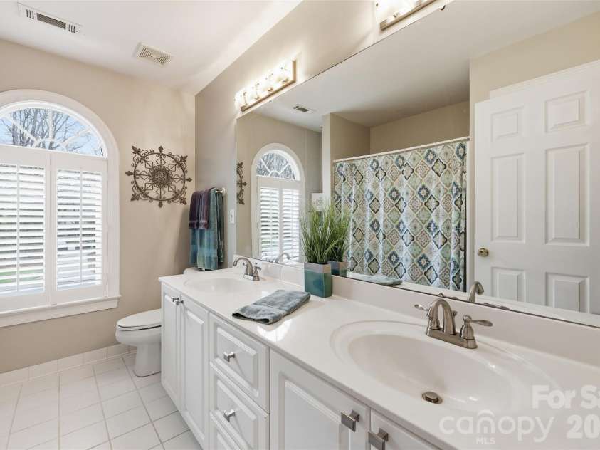2117 Keegan Court, Matthews, NC 28104.  MLS# CAR4356033, YatesRealty ID 15812. 