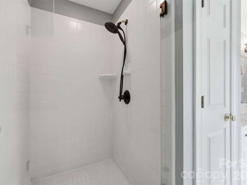 2117 Keegan Court, Matthews, NC 28104.  MLS# CAR4356033, YatesRealty ID 15812. 