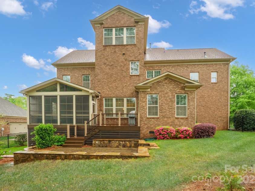 13044 Fen Court, Huntersville, NC 28078.  MLS# CAR4244817, YatesRealty ID 15813. Backyard 1