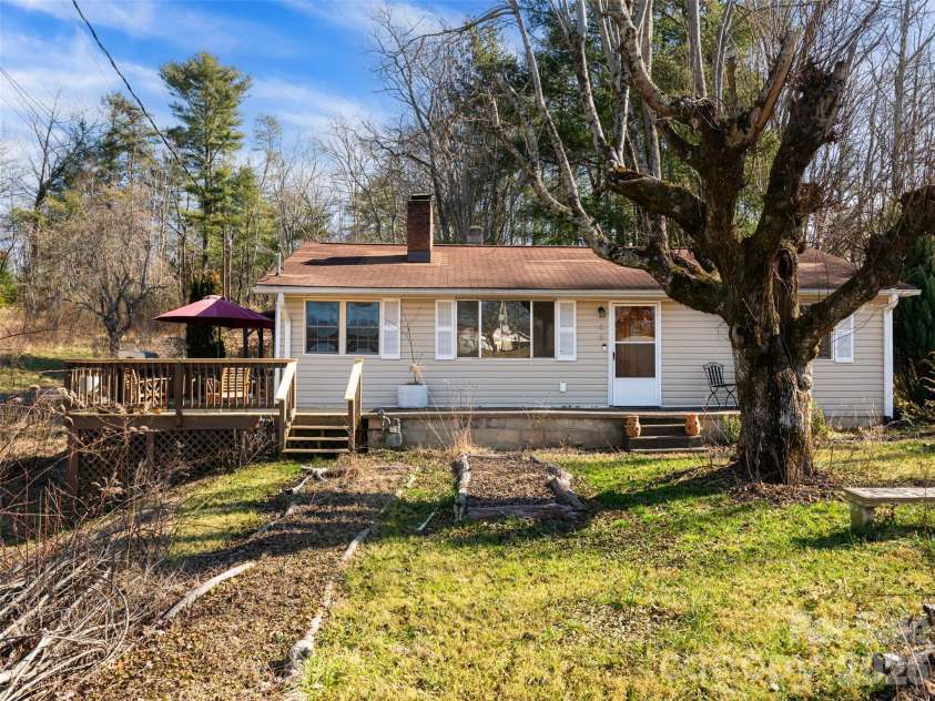 44 Presbyterian Church Road, Mills River, NC 28759.  MLS# CAR4341806, YatesRealty ID 15814. 