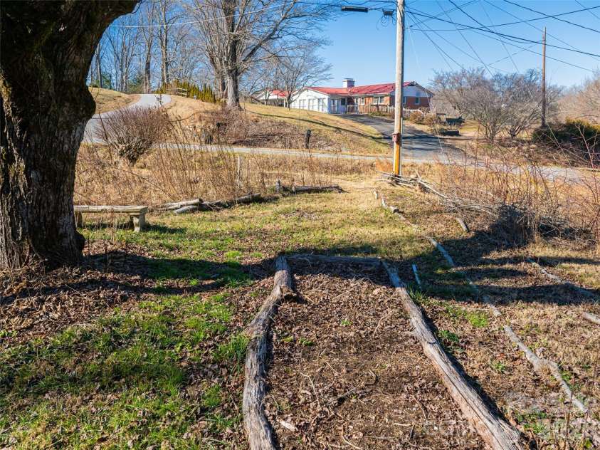 44 Presbyterian Church Road, Mills River, NC 28759.  MLS# CAR4341806, YatesRealty ID 15814. 