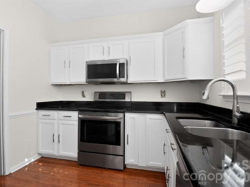 14431 Catherine Miller Drive, Charlotte, NC 28273.  MLS# CAR4342669, YatesRealty ID 15815. 
