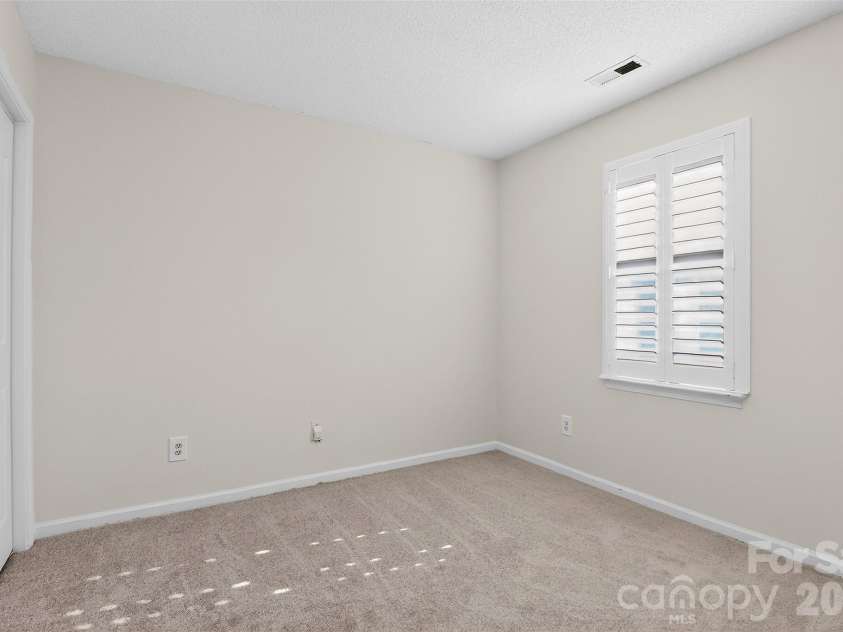 14431 Catherine Miller Drive, Charlotte, NC 28273.  MLS# CAR4342669, YatesRealty ID 15815. 