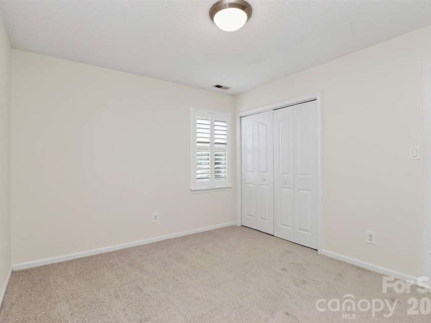 14431 Catherine Miller Drive, Charlotte, NC 28273.  MLS# CAR4342669, YatesRealty ID 15815. 