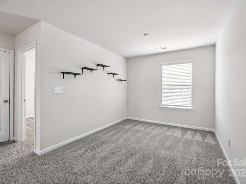 7011 Jane Parks Way, Charlotte, NC 28217.  MLS# CAR4217186, YatesRealty ID 15815. 