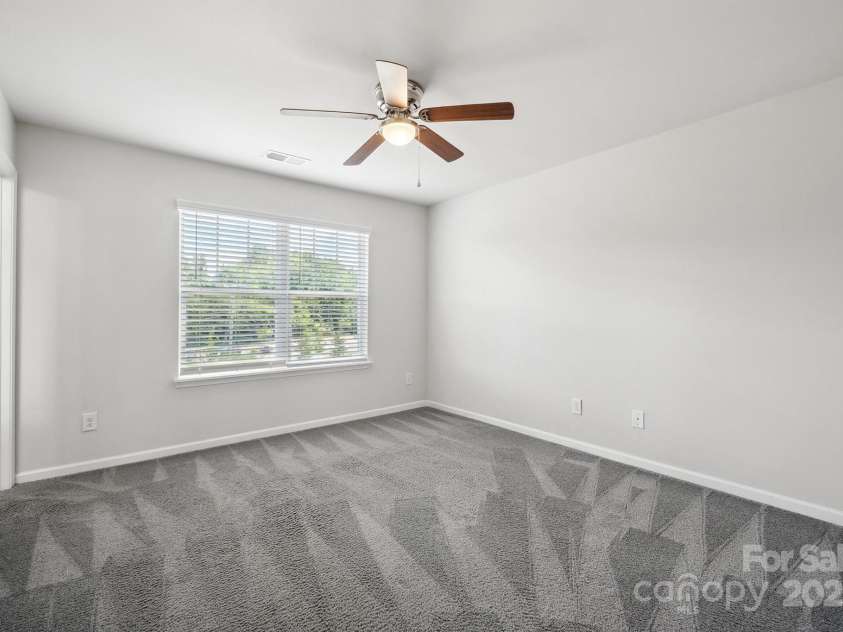 7011 Jane Parks Way, Charlotte, NC 28217.  MLS# CAR4217186, YatesRealty ID 15815. 