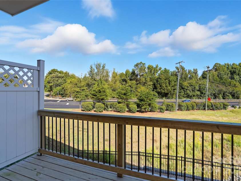 7011 Jane Parks Way, Charlotte, NC 28217.  MLS# CAR4309126, YatesRealty ID 15815. Deck / Balcony