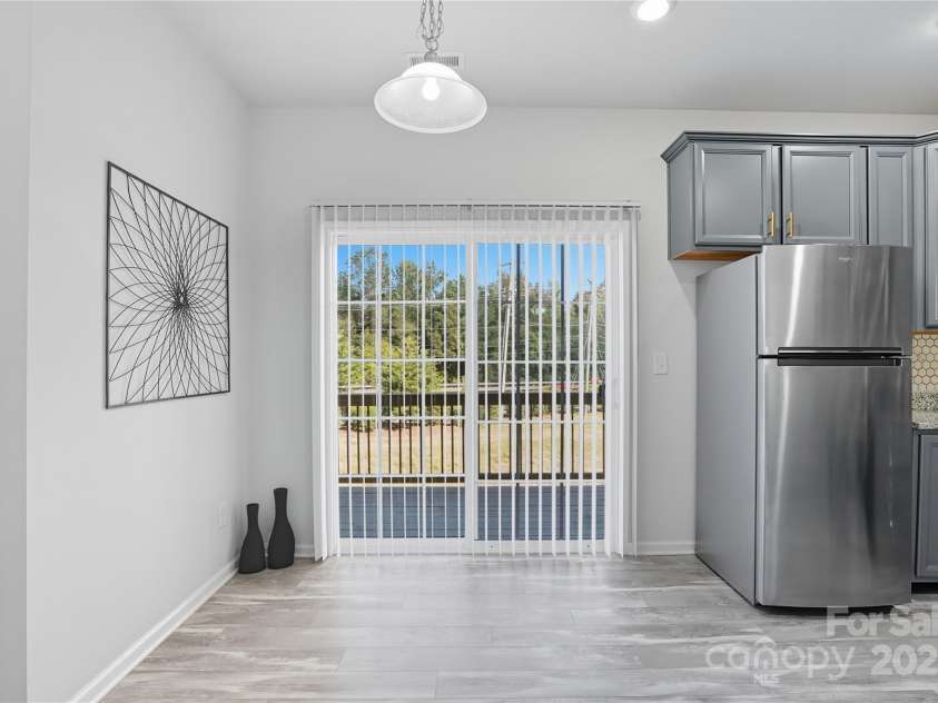 7011 Jane Parks Way, Charlotte, NC 28217.  MLS# CAR4309126, YatesRealty ID 15815. Dining Area
