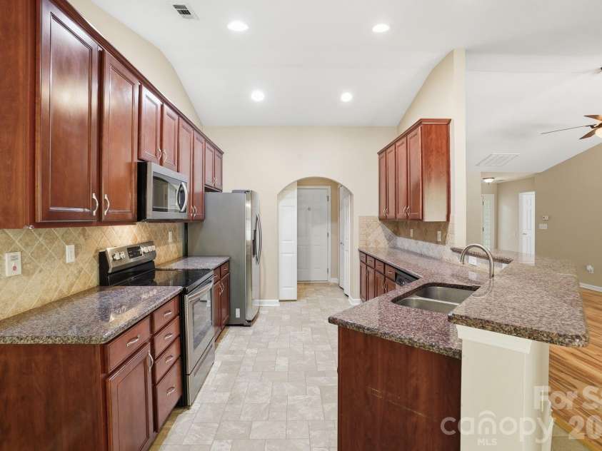 4275 Wiregrass Road, Fort Mill, SC 29707.  MLS# CAR4368754, YatesRealty ID 15816. 