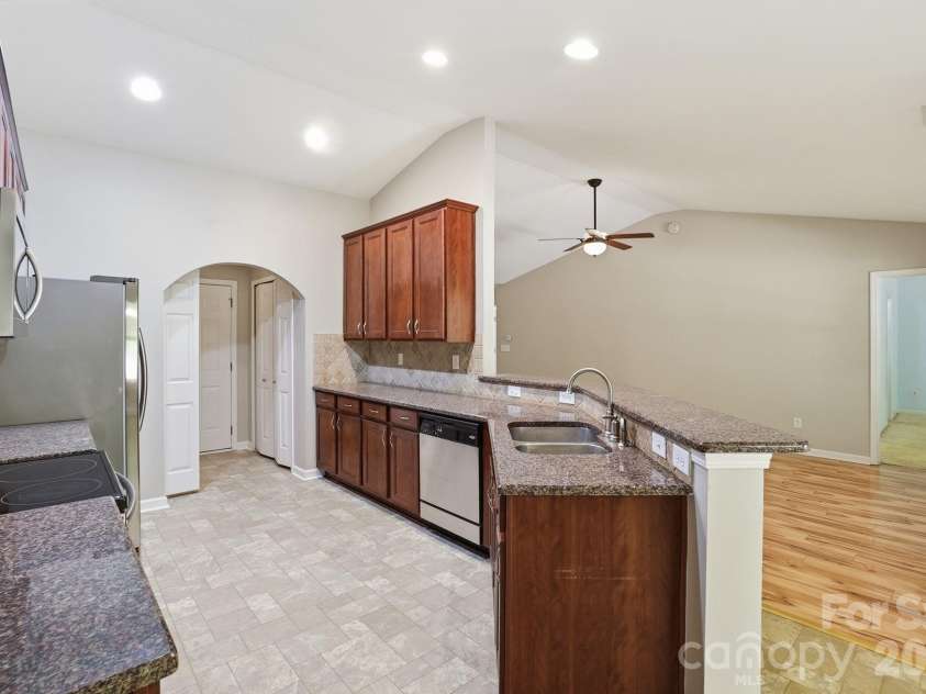 4275 Wiregrass Road, Fort Mill, SC 29707.  MLS# CAR4368754, YatesRealty ID 15816. 