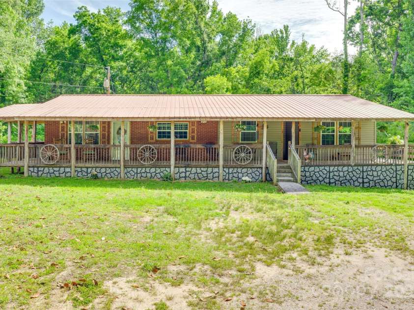 3988 Old Hickory Road, Lancaster, SC 29720.  MLS# CAR4258518, YatesRealty ID 15817. 