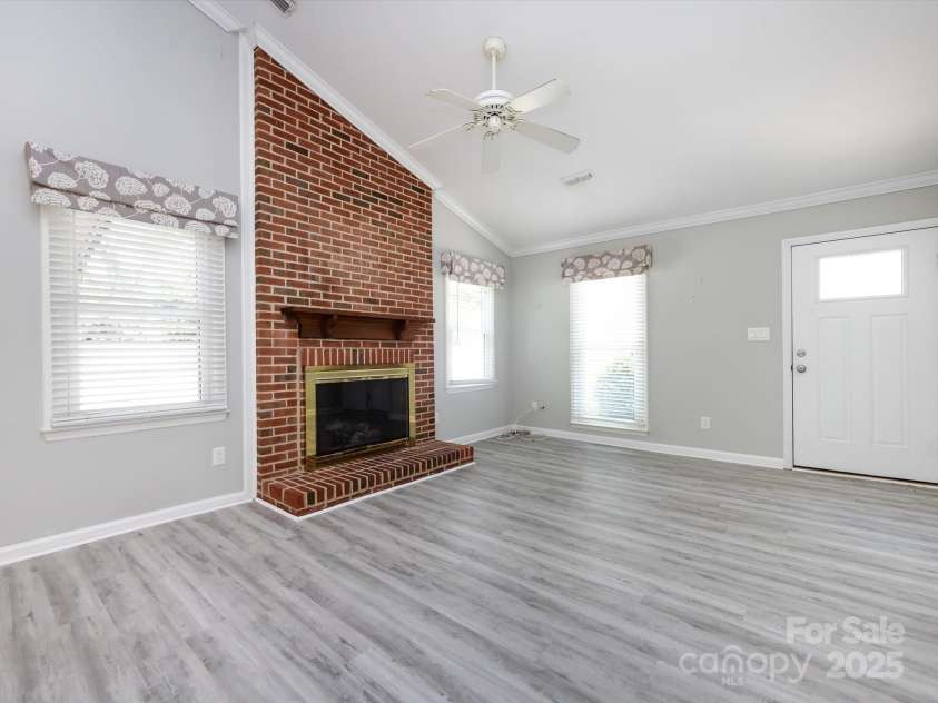 2502 Breuster Drive, Charlotte, NC 28210.  MLS# CAR4252754, YatesRealty ID 15818. 