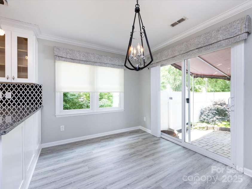 2502 Breuster Drive, Charlotte, NC 28210.  MLS# CAR4252754, YatesRealty ID 15818. 