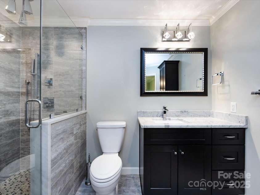 2502 Breuster Drive, Charlotte, NC 28210.  MLS# CAR4252754, YatesRealty ID 15818. 