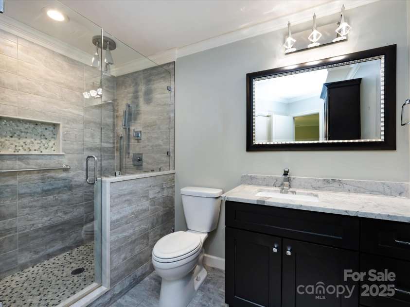 2502 Breuster Drive, Charlotte, NC 28210.  MLS# CAR4252754, YatesRealty ID 15818. 