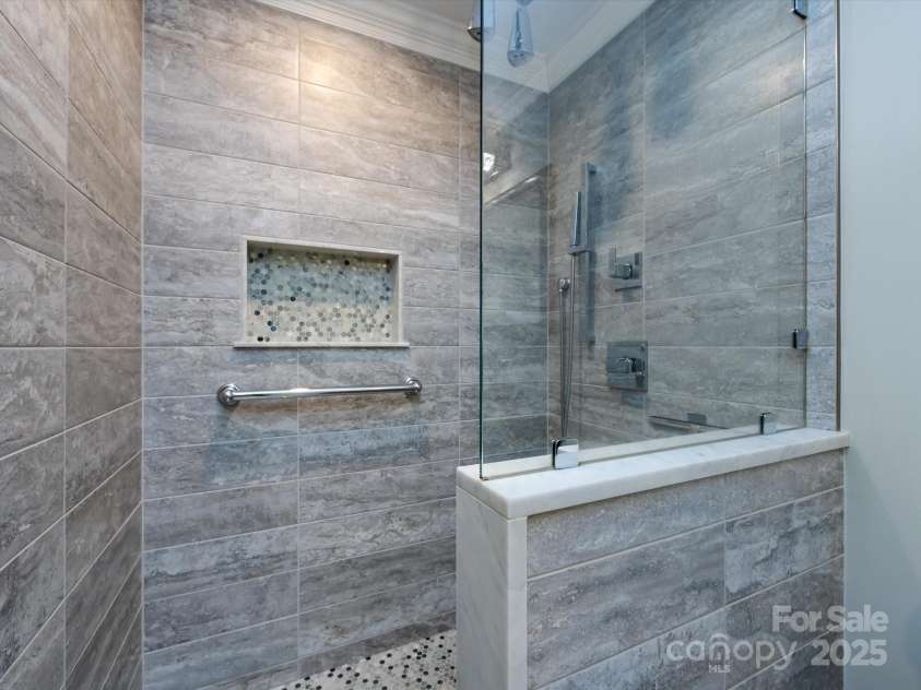 2502 Breuster Drive, Charlotte, NC 28210.  MLS# CAR4252754, YatesRealty ID 15818. 