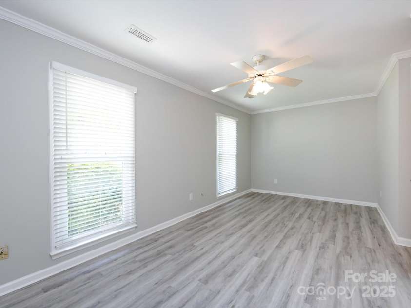 2502 Breuster Drive, Charlotte, NC 28210.  MLS# CAR4252754, YatesRealty ID 15818. 