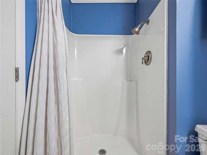 36 Dogwood Drive, Maggie Valley, NC 28751.  MLS# CAR4373028, YatesRealty ID 15818. 