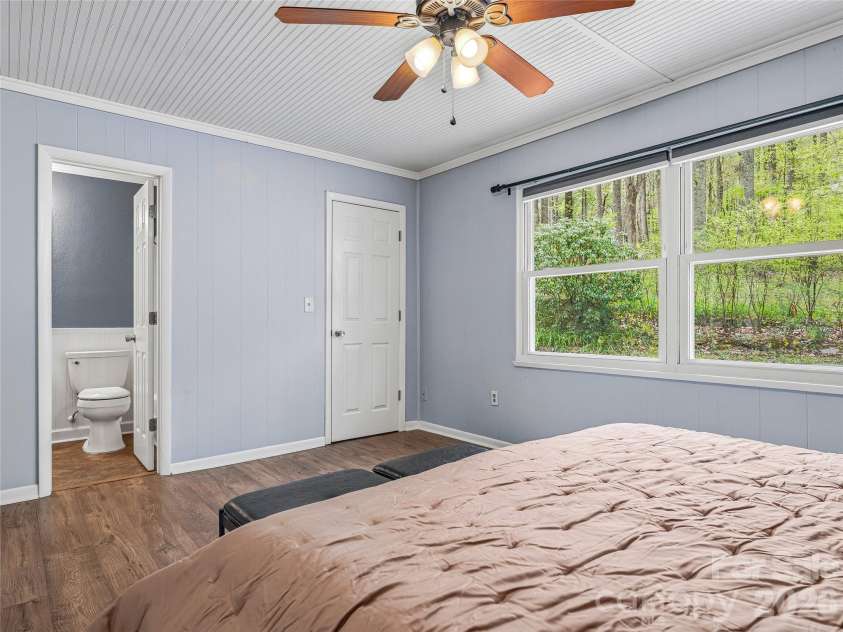 36 Dogwood Drive, Maggie Valley, NC 28751.  MLS# CAR4373028, YatesRealty ID 15818. 