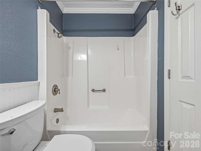 36 Dogwood Drive, Maggie Valley, NC 28751.  MLS# CAR4373028, YatesRealty ID 15818. 