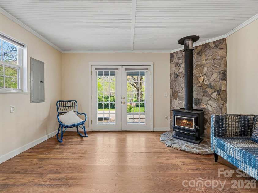 36 Dogwood Drive, Maggie Valley, NC 28751.  MLS# CAR4373028, YatesRealty ID 15818. 
