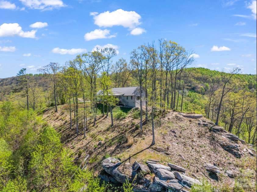 200 Granite Bridge Court, Black Mountain, NC 28711.  MLS# CAR4357165, YatesRealty ID 15819. 