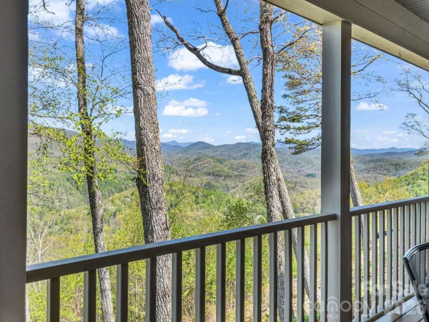 200 Granite Bridge Court, Black Mountain, NC 28711.  MLS# CAR4357165, YatesRealty ID 15819. 