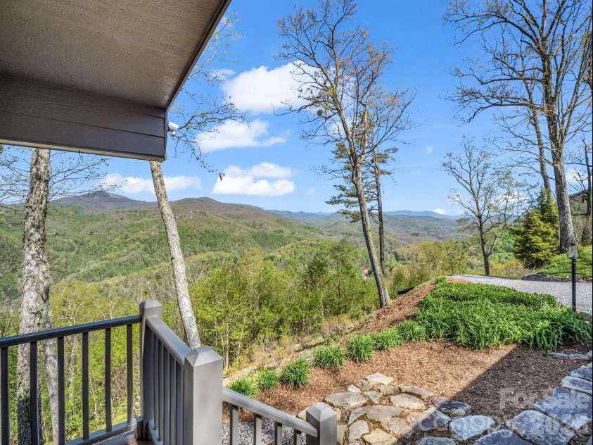 200 Granite Bridge Court, Black Mountain, NC 28711.  MLS# CAR4357165, YatesRealty ID 15819. 
