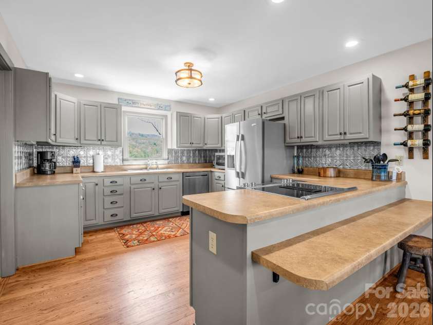 200 Granite Bridge Court, Black Mountain, NC 28711.  MLS# CAR4357165, YatesRealty ID 15819. 
