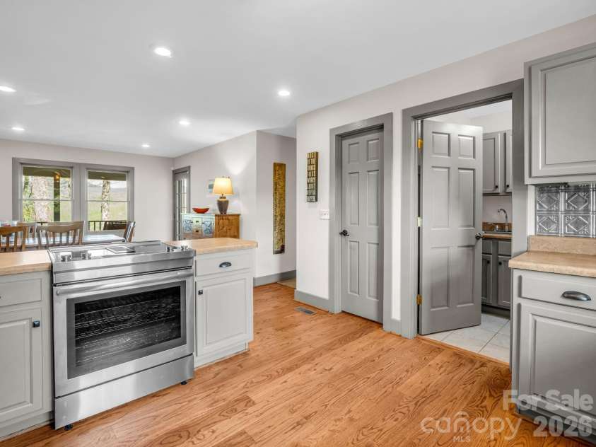 200 Granite Bridge Court, Black Mountain, NC 28711.  MLS# CAR4357165, YatesRealty ID 15819. 