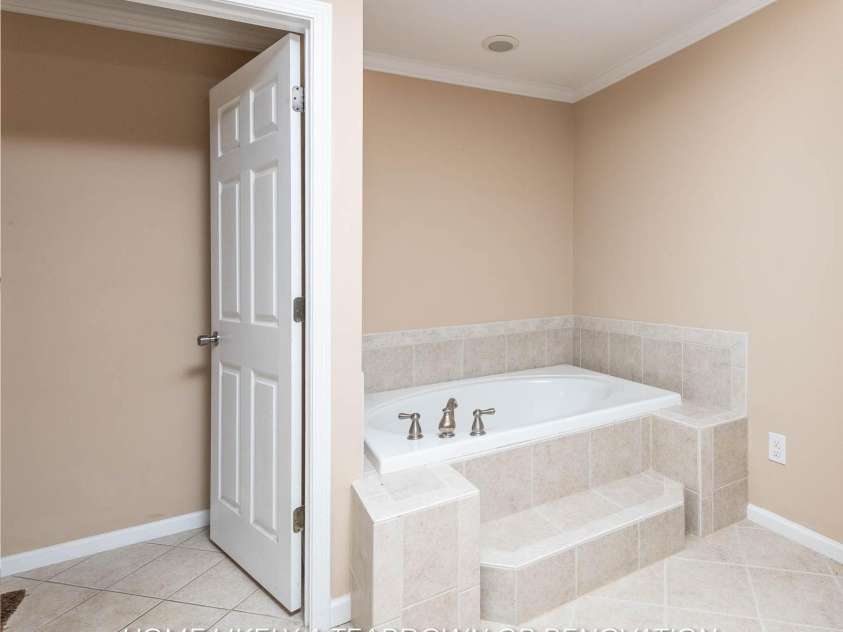 2818 Cherry Lane, Denver, NC 28037.  MLS# CAR4253240, YatesRealty ID 15819. 