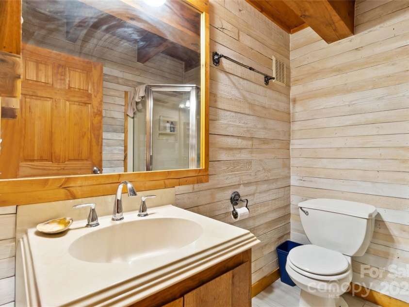 902 Coldwater Court, Concord, NC 28025.  MLS# CAR4165163, YatesRealty ID 1582. Full Bath On The Main Level