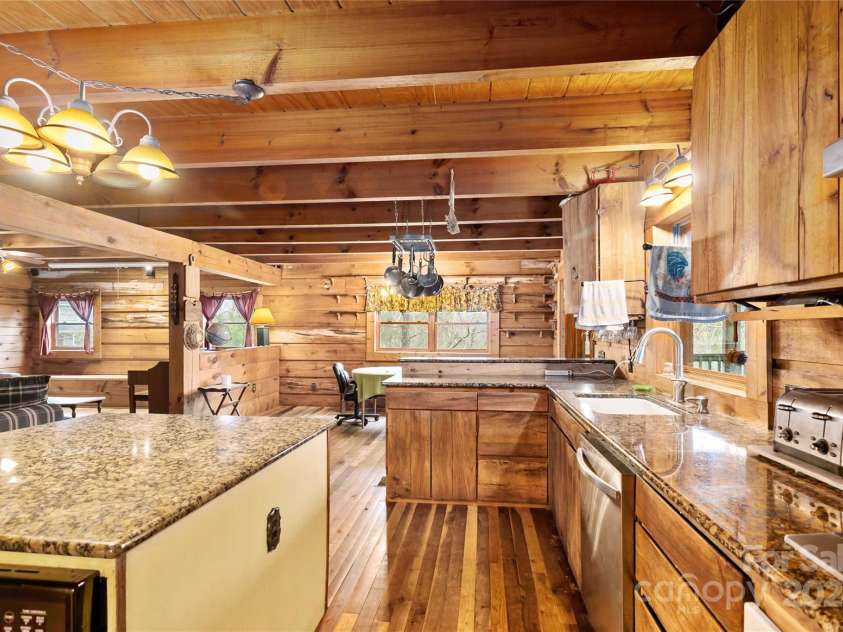 902 Coldwater Court, Concord, NC 28025.  MLS# CAR4165163, YatesRealty ID 1582. Great Floor Plan for Entertaining