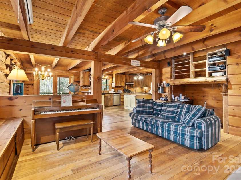 902 Coldwater Court, Concord, NC 28025.  MLS# CAR4165163, YatesRealty ID 1582. Log Construction with Lots of Natural Light