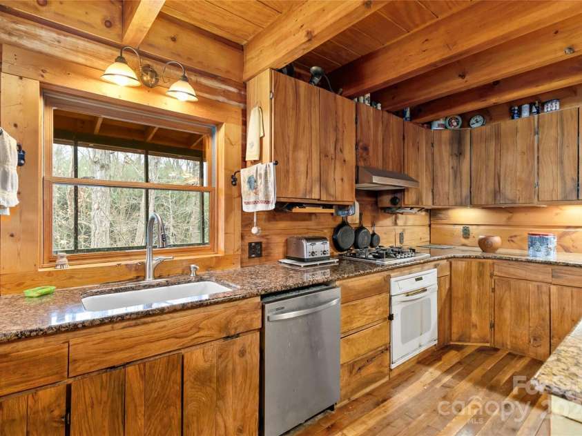 902 Coldwater Court, Concord, NC 28025.  MLS# CAR4165163, YatesRealty ID 1582. Memories Are Waiting To Be Made Here!