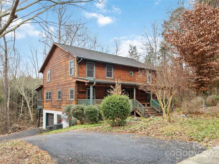 902 Coldwater Court, Concord, NC 28025.  MLS# CAR4165163, YatesRealty ID 1582. Private Setting