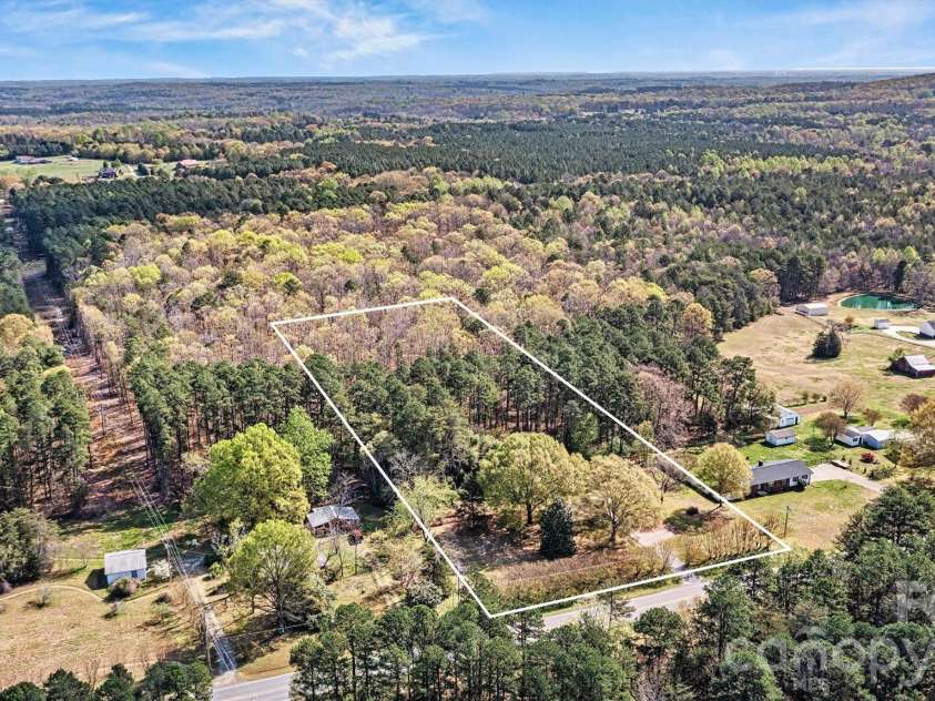 5329 Highway 27 Highway, Iron Station, NC 28080.  MLS# CAR4363221, YatesRealty ID 15820. 