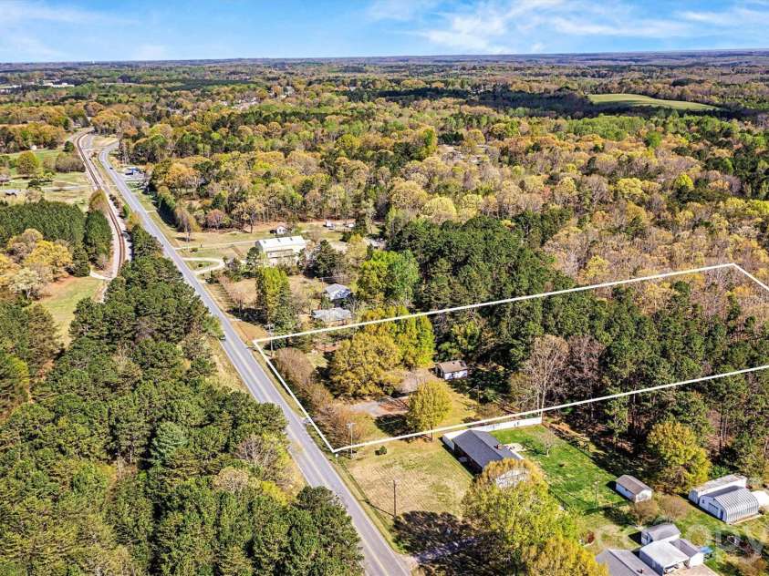 5329 Highway 27 Highway, Iron Station, NC 28080.  MLS# CAR4363221, YatesRealty ID 15820. 